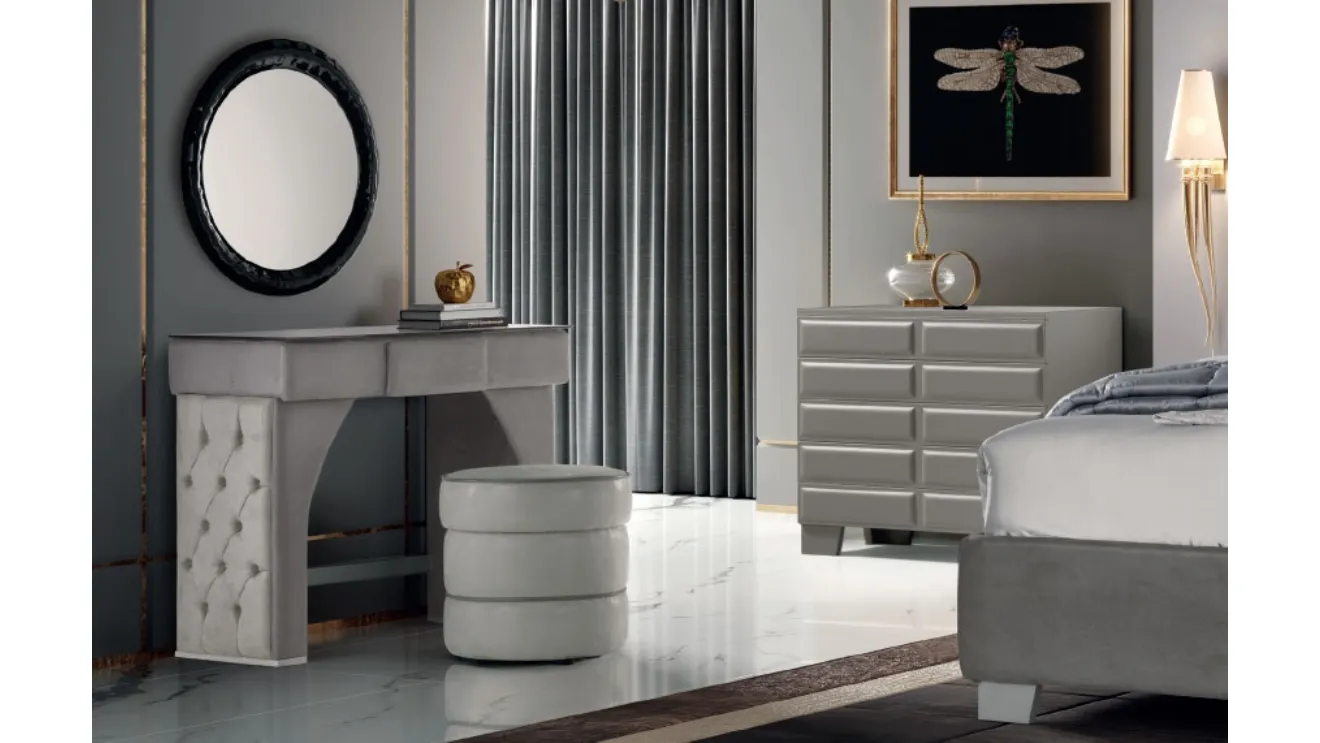 Pouf rotondo Jenny rivestito in pelle di Stilfar Italia