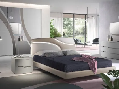 Armadio Levante rovere visone con specchio argento e profili in titanio di Corso 11
