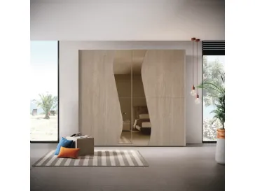 Armadio Oceano materia Rovere Natura con specchio bronzo e profili titanio di Corso 11