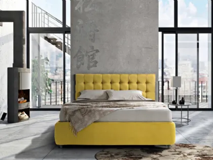 Letto in tessuto giallo con giroletto Eden di Artigianaletti