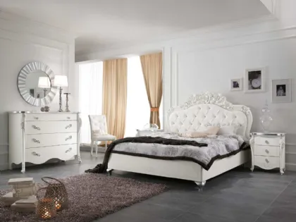 Letto con testiera in pelle trapuntata e intaglio floreale Viola di Mobil Più