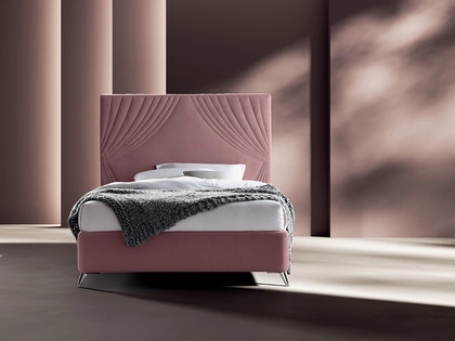 Letto con testiera Sipario di Stilfar Italia