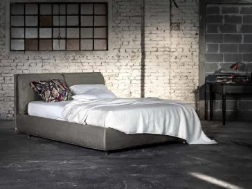 Letto con testiera Gipsy di Veneran