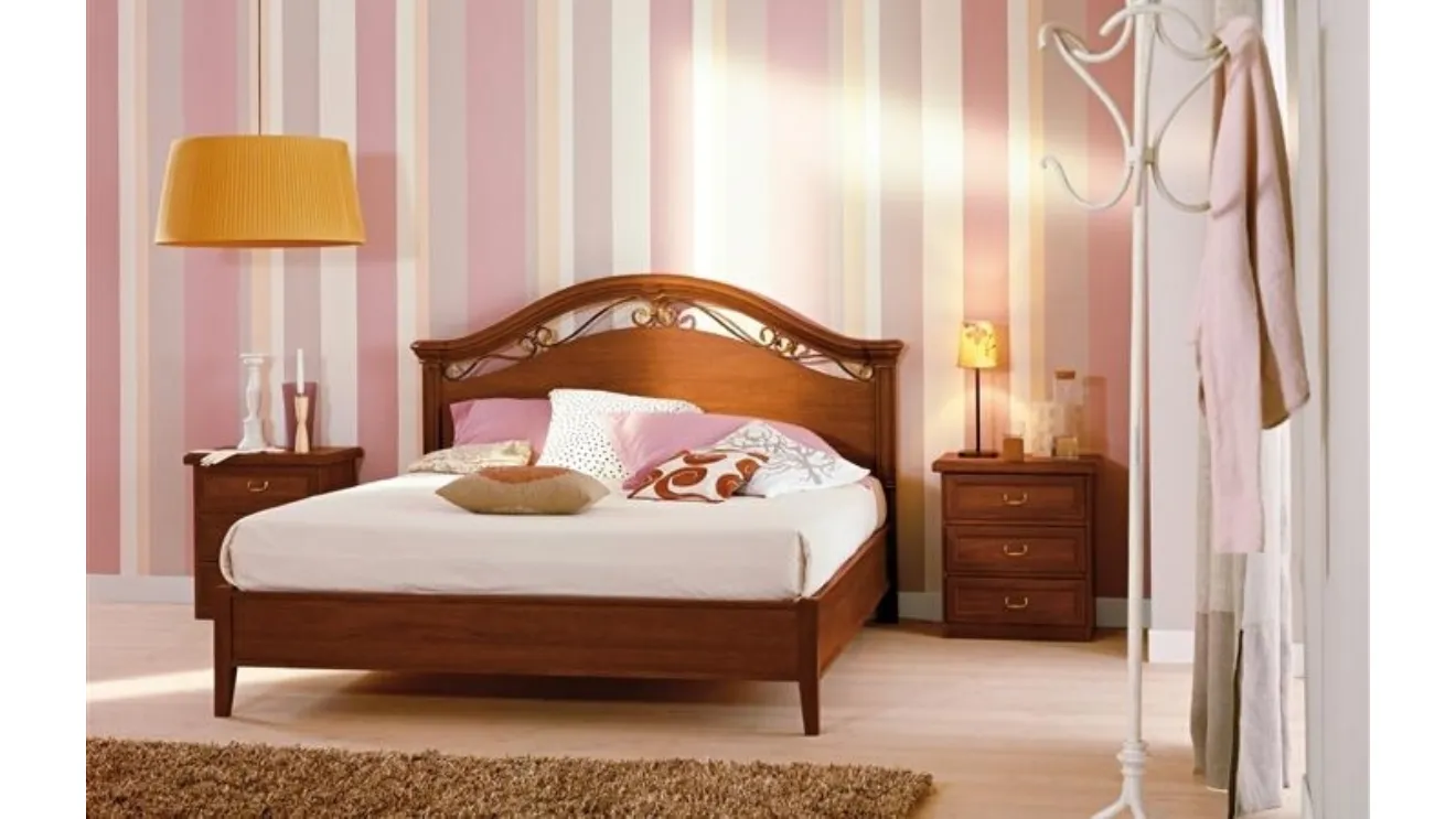 Letto in legno con testiera Giglio di Villanova