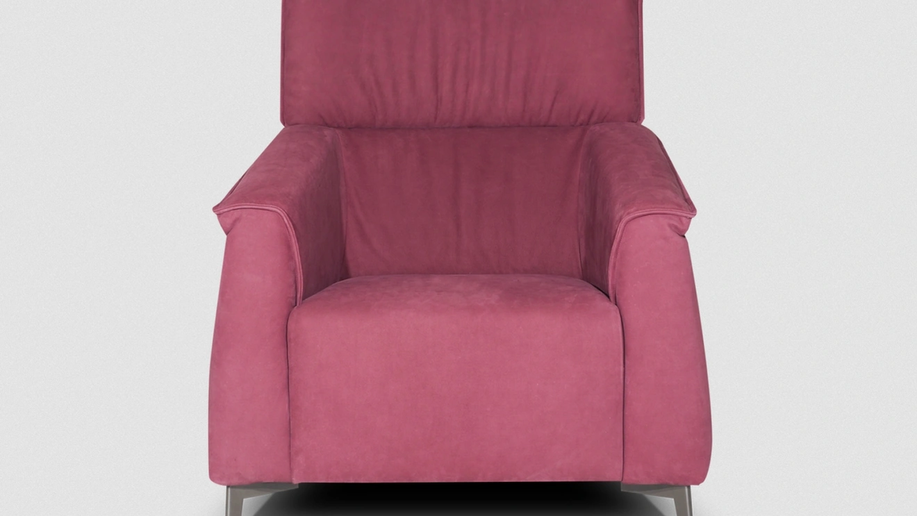 Poltroncina in microfibra con piedini in metallo Adam di Kermes divani