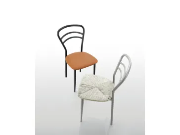 Sedia Star con struttura in metallo e seduta in similmais o tessuto imbottito di Eurosedia