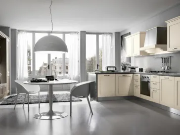 Cucina Classica angolare Elite 05 in legno di frassino laccato beige di Gicinque