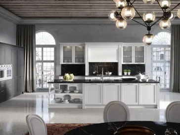 Cucina in legno bianco con isola e colonne in vetro Montecarlo 01di Gicinque