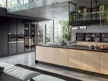 Cucina in legno chiaro e laccato con isola centrale Ginevra 01 di Ciao Cucine