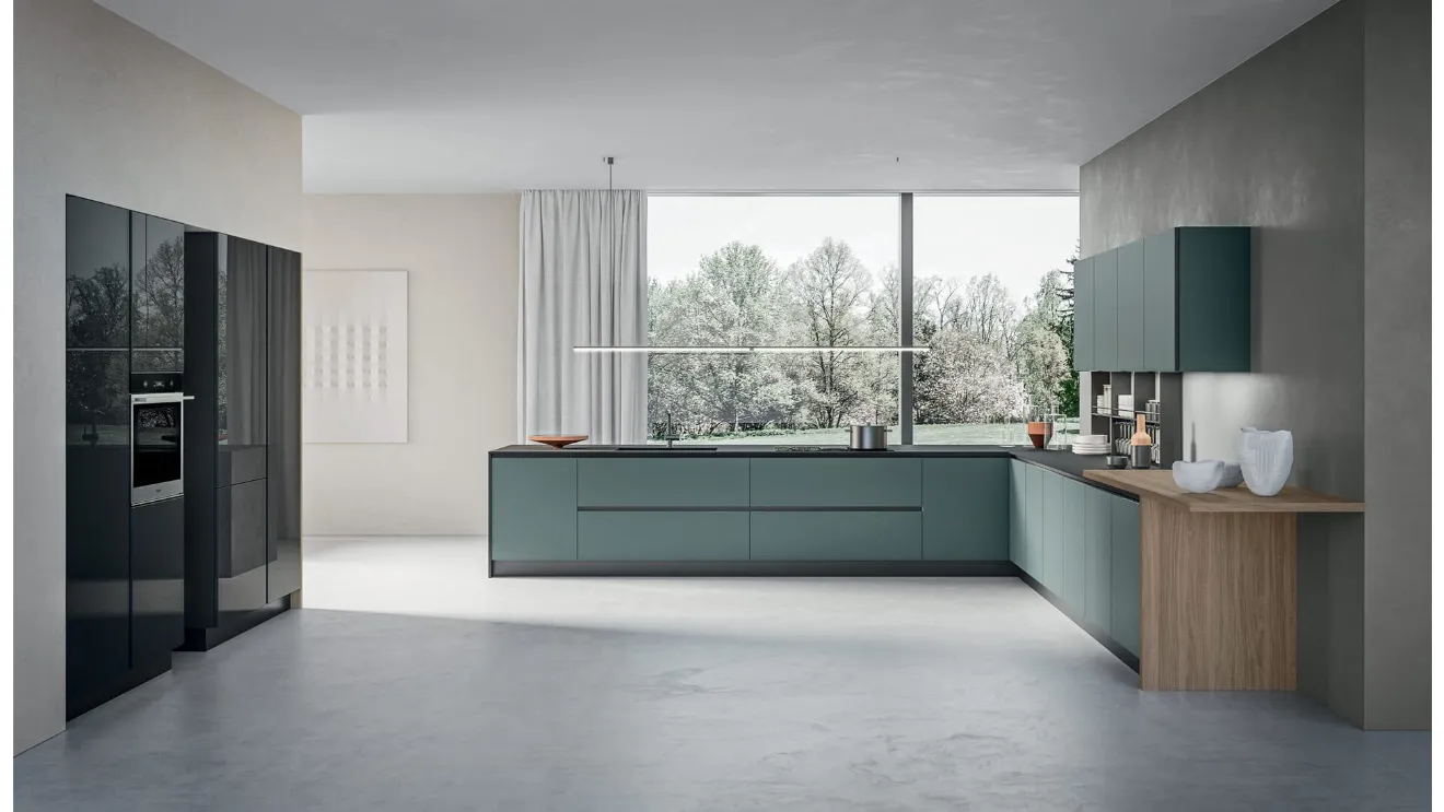 Cucina Moderna con penisola MyGlass 03 in vetro verde opaco e nero lucido di Gicinque