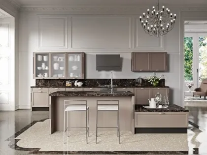 Cucina in laccato opaco con isola centrale Tamara 03 di Ciao Cucine