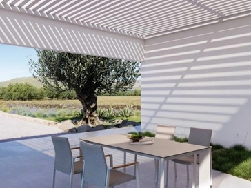 Tavolo Otavio con top in ceramica di Bizzotto